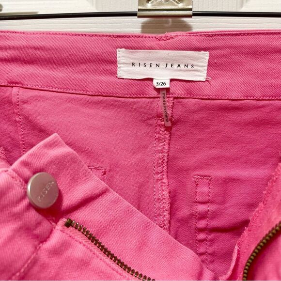 Risen Belle High Rise Hot Pink Jogger Jeans Elastic Cuffs Women’s 3/26 Trendy - Picture 13 of 15